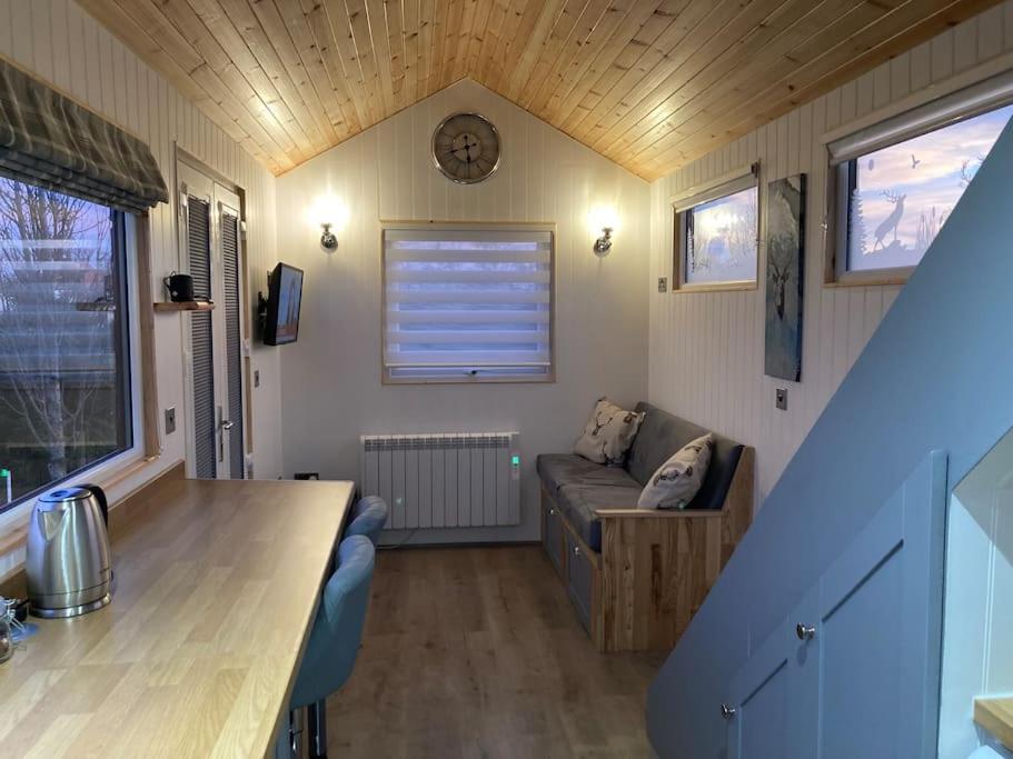 The Ashmere Tiny House Coldingham Экстерьер фото